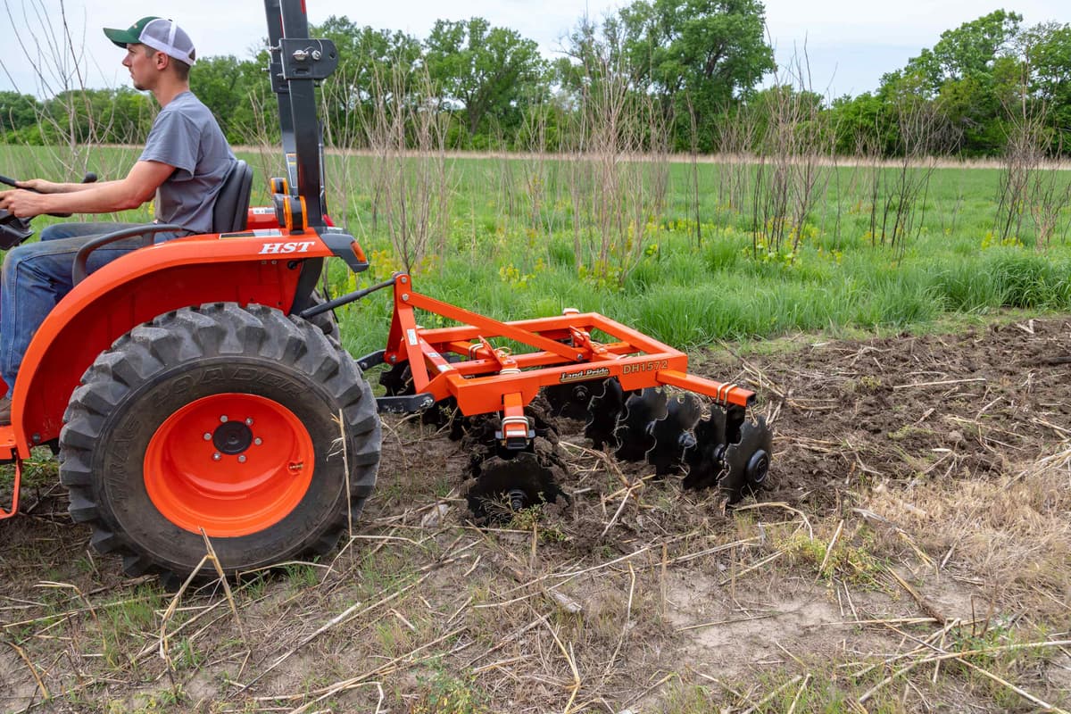 DH15 SERIES DISC HARROWS
